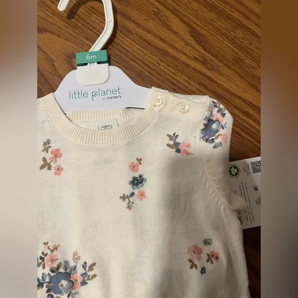 NWT Carters 6 Month Outfit - Picture 2 of 4